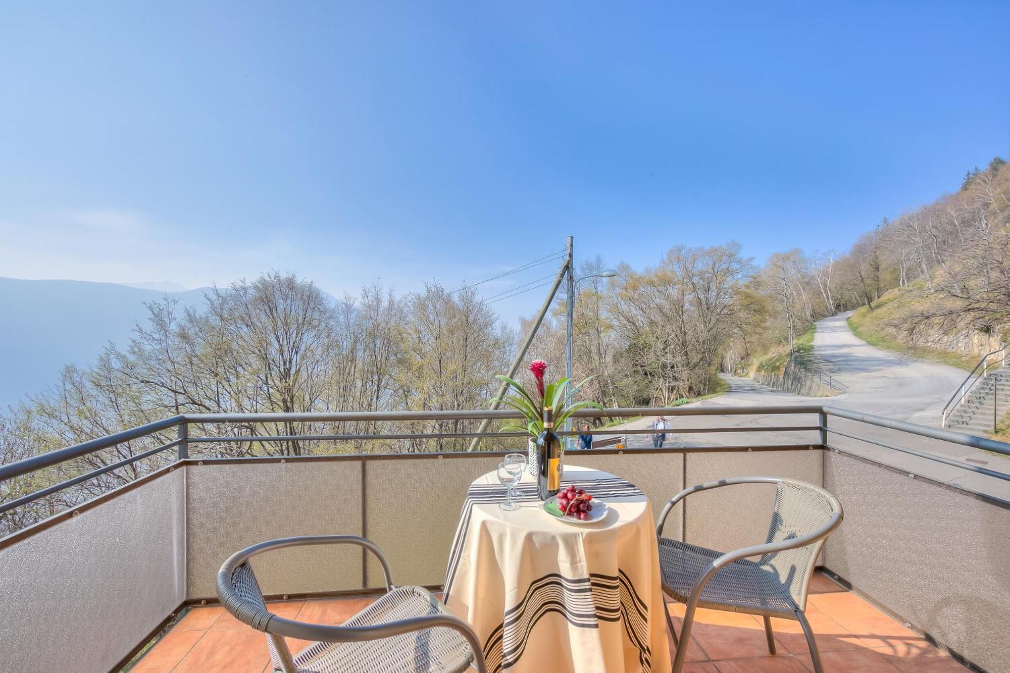 Ca' Gina Panoramica - Monte Bre - Happy Rentals Lugano Kültér fotó
